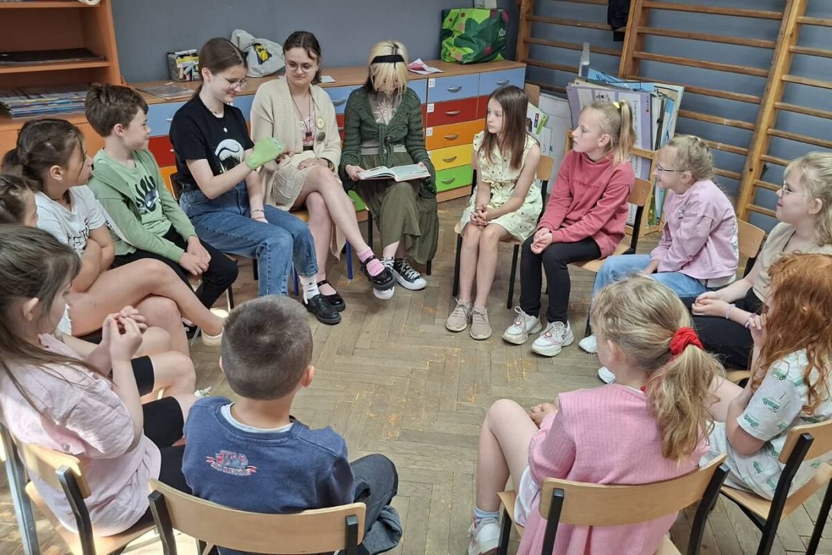 „Cała Polska czyta dzieciom”. My też czytamy!
